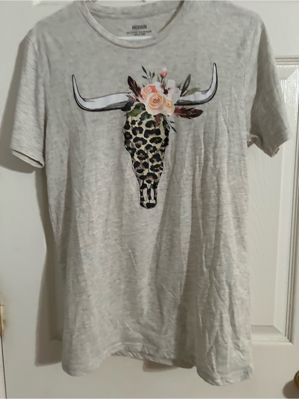 Neutral Floral Leopard Skull Graphic Tee - Women's Short Sleeve